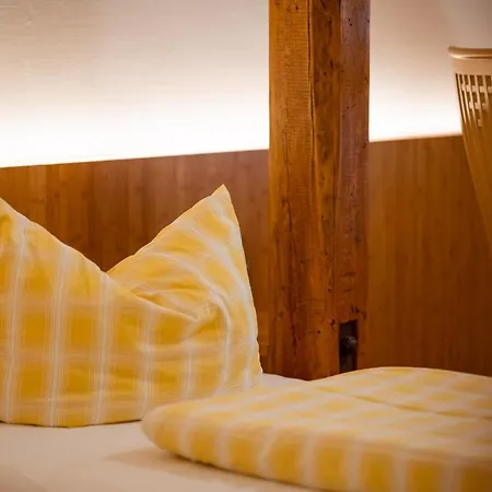 Gasthaus-pension Zum Kreuz