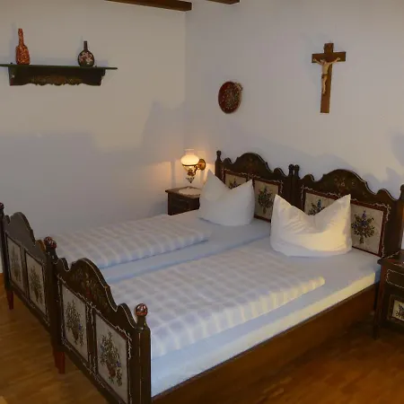 Gasthaus-pension Zum Kreuz 3*