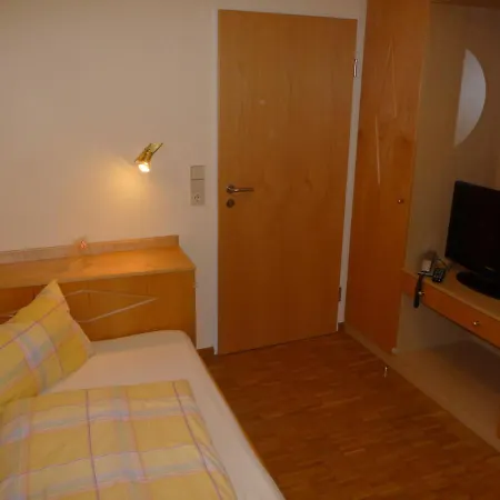 Gasthaus-pension Zum Kreuz 3*