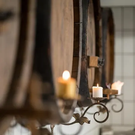 Hotel Gasthaus-pension Zum Kreuz 3*