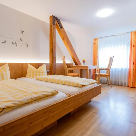 Gasthaus-pension Zum Kreuz 3*