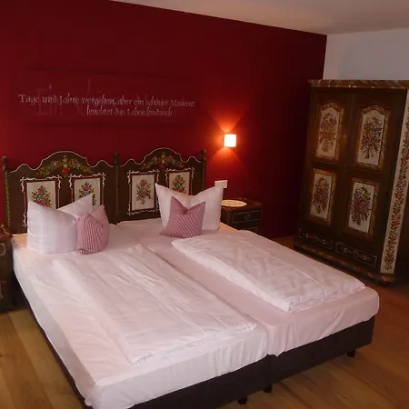 Gasthaus-pension Zum Kreuz 3*