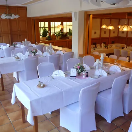 Gasthaus-pension Zum Kreuz Hotel Stuhlingen