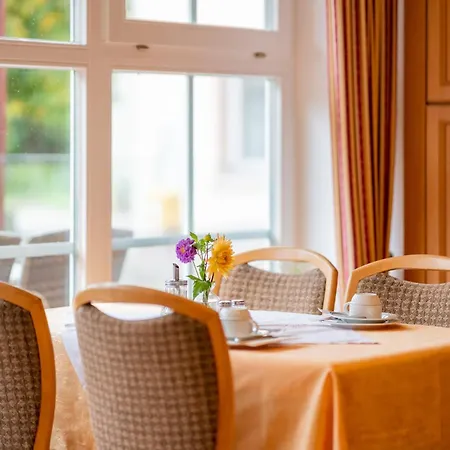 Gasthaus-pension Zum Kreuz