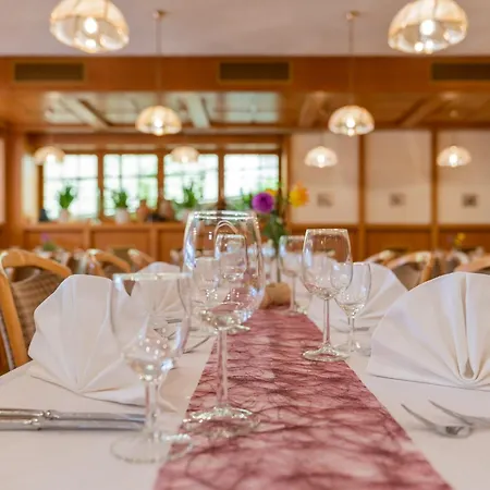 Hotel Gasthaus-pension Zum Kreuz Stuhlingen